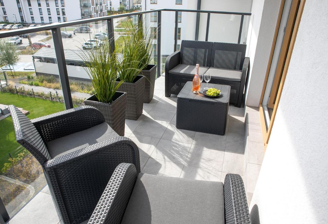Luxus Apartament Bella Apartment กดิเนีย ภายนอก รูปภาพ
