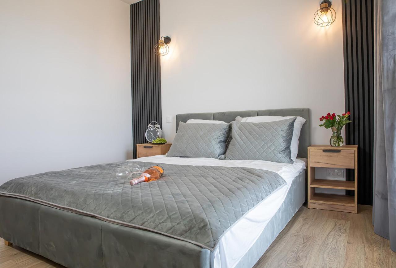 Luxus Apartament Bella Apartment กดิเนีย ภายนอก รูปภาพ